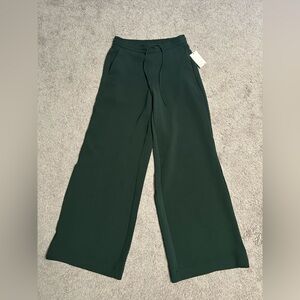 A New Day Women’s Green Trousers, Size XS, NWT